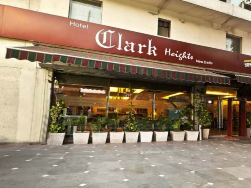 Hotel Clark Heights Új-Delhi Kültér fotó