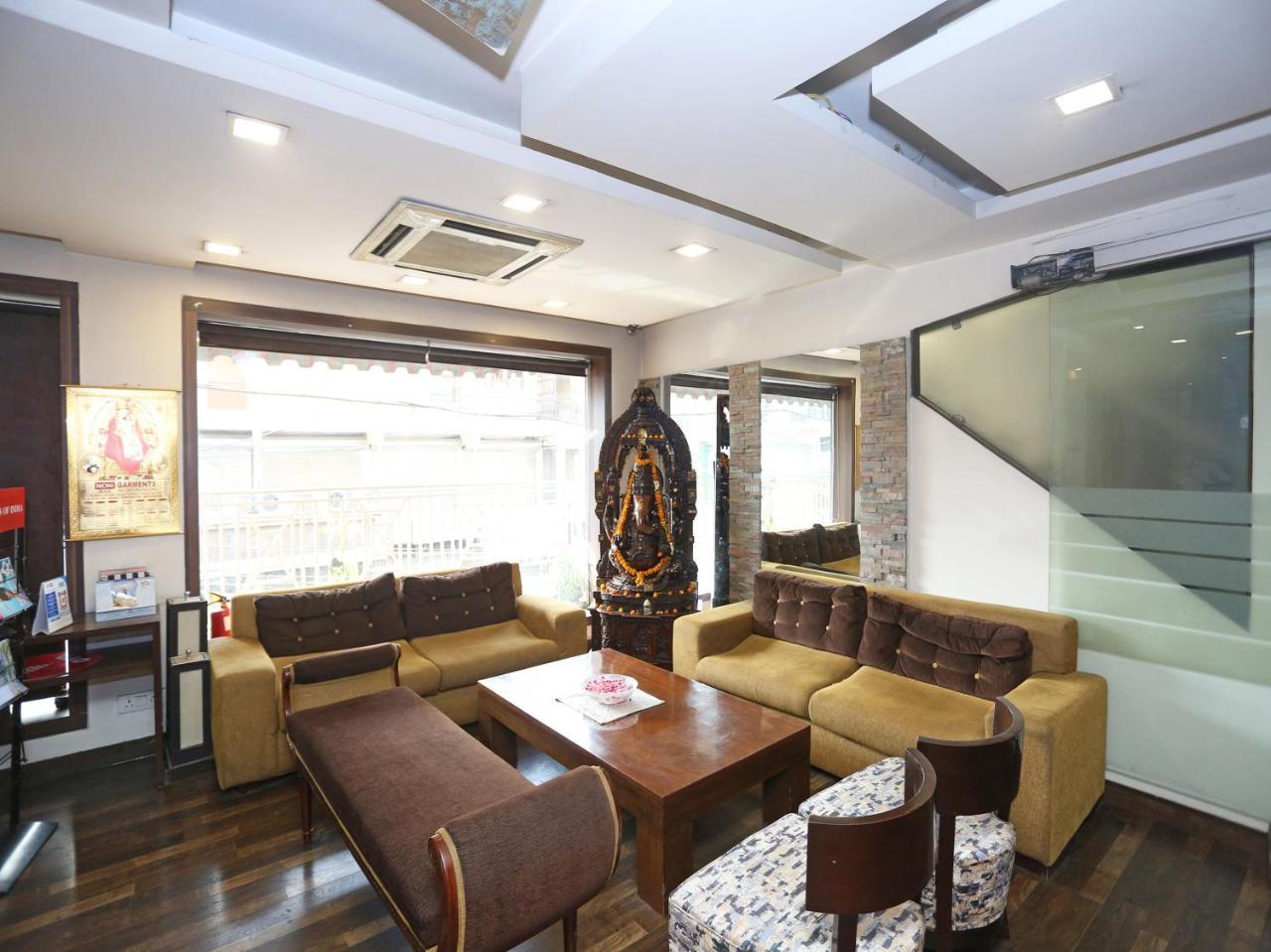 Hotel Clark Heights Új-Delhi Kültér fotó